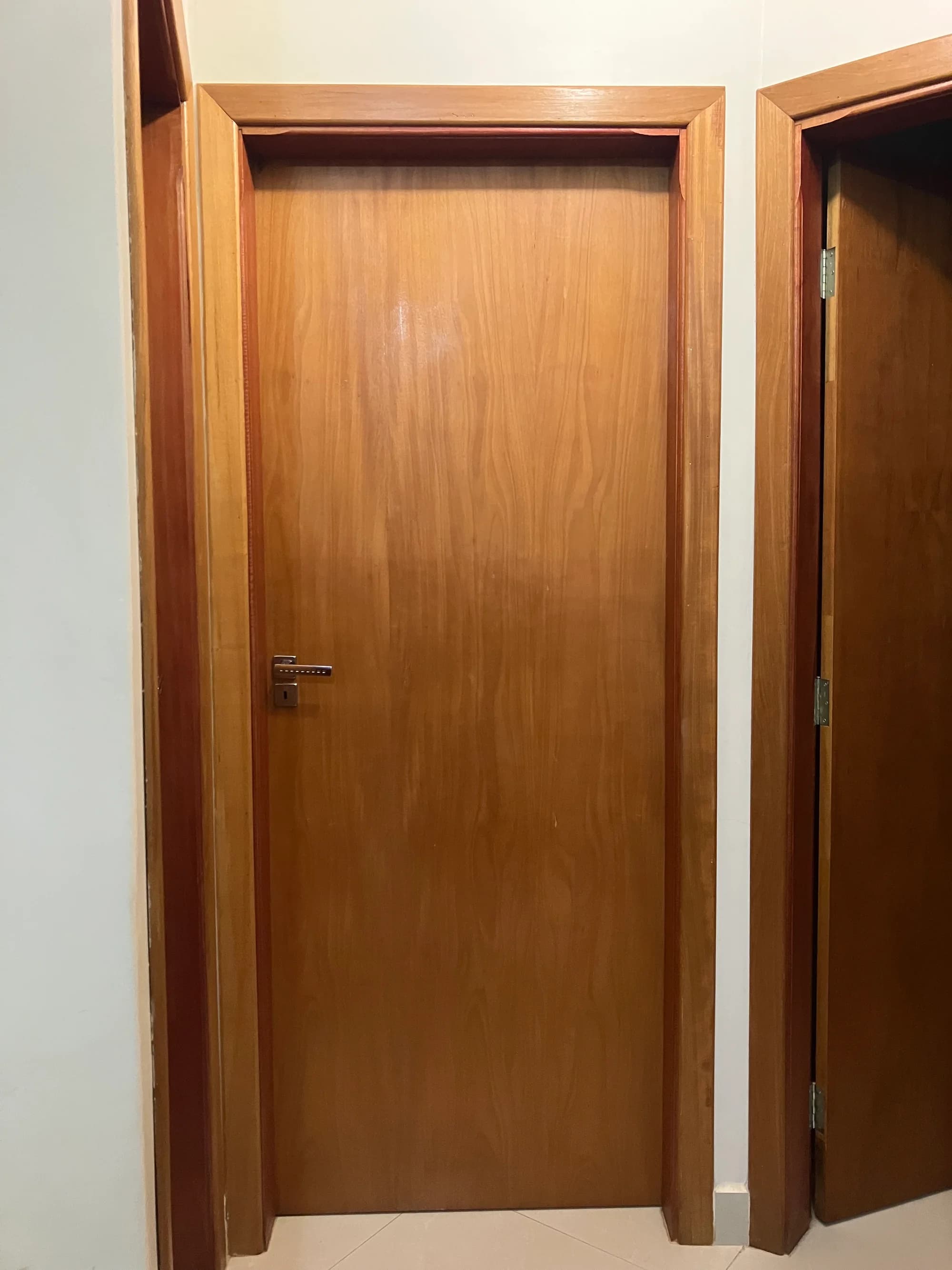 Porta lisa instalada